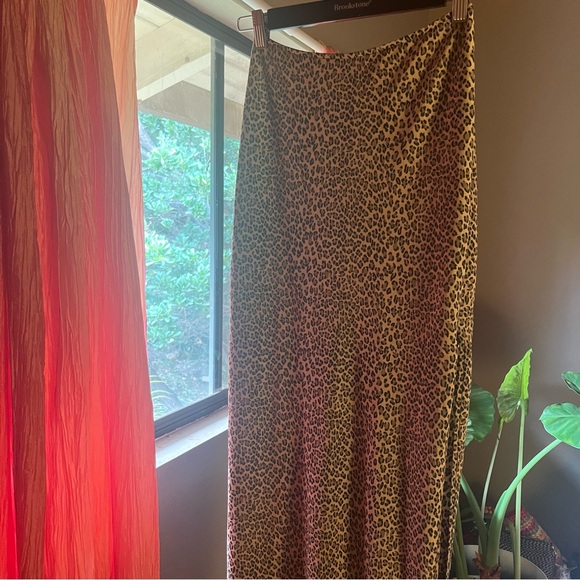 Vintage Mark Wong Nark Cheetah Print, High Slit, Maxi Skirt - Picture 3 of 13